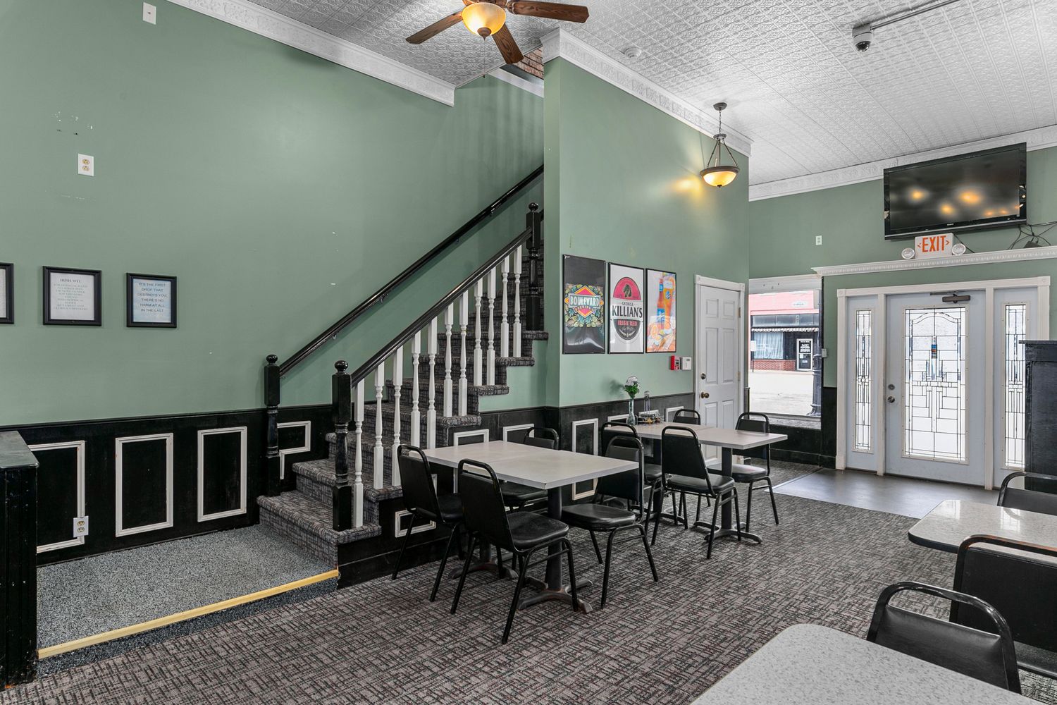 308 N State St, Litchfield, IL 62056